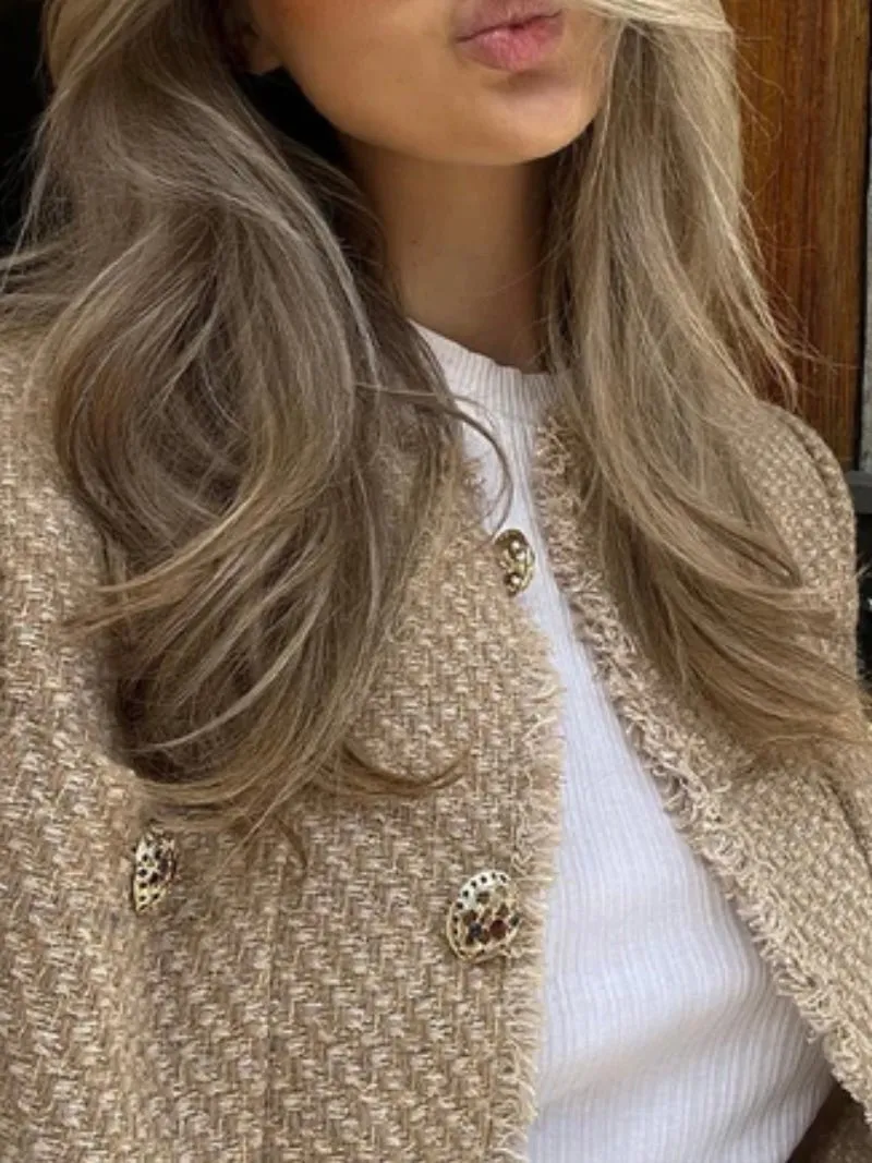 Beige crop top tweed jacket