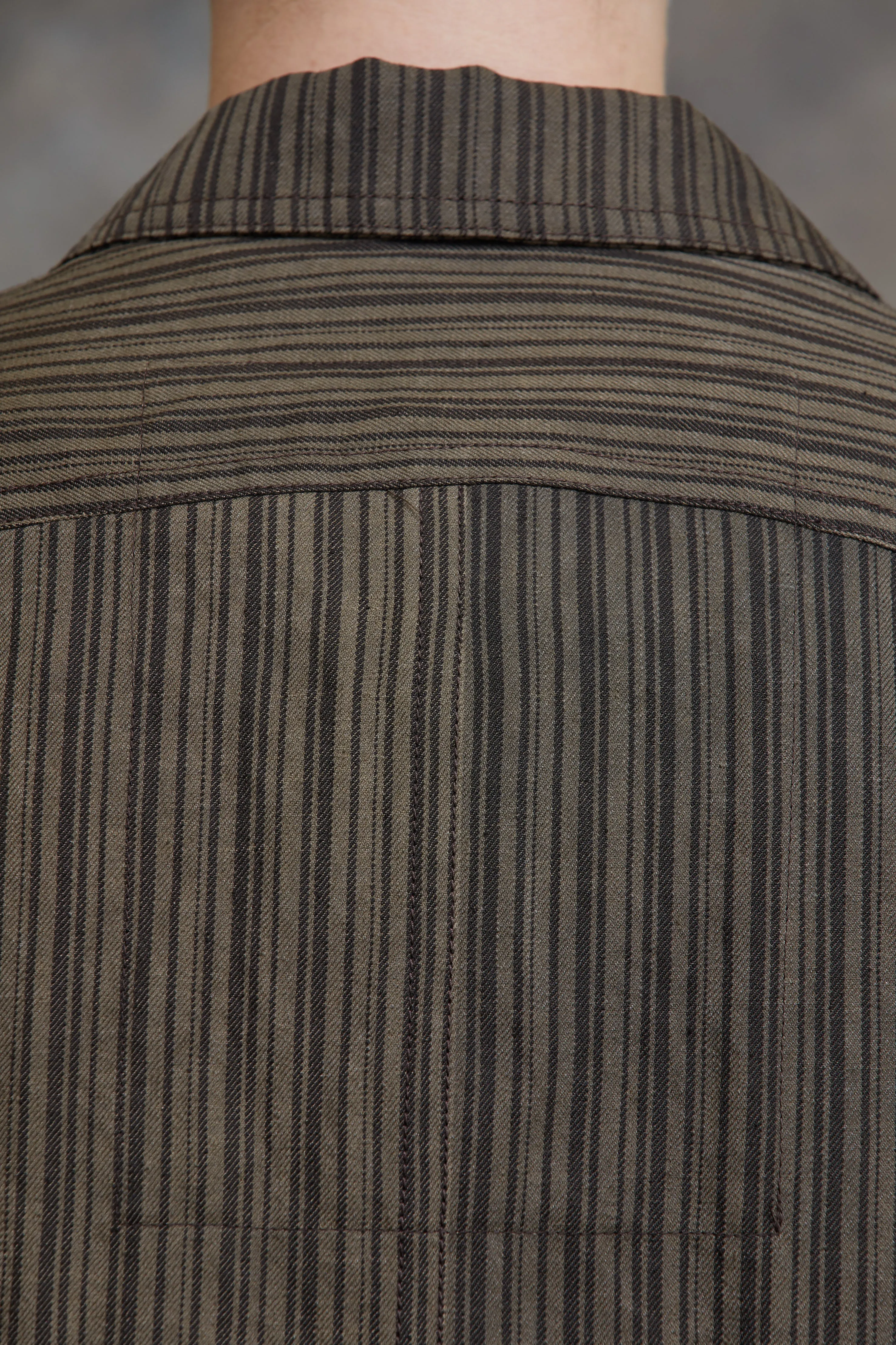 CROPPED WRINKLE PLEATS JACKET