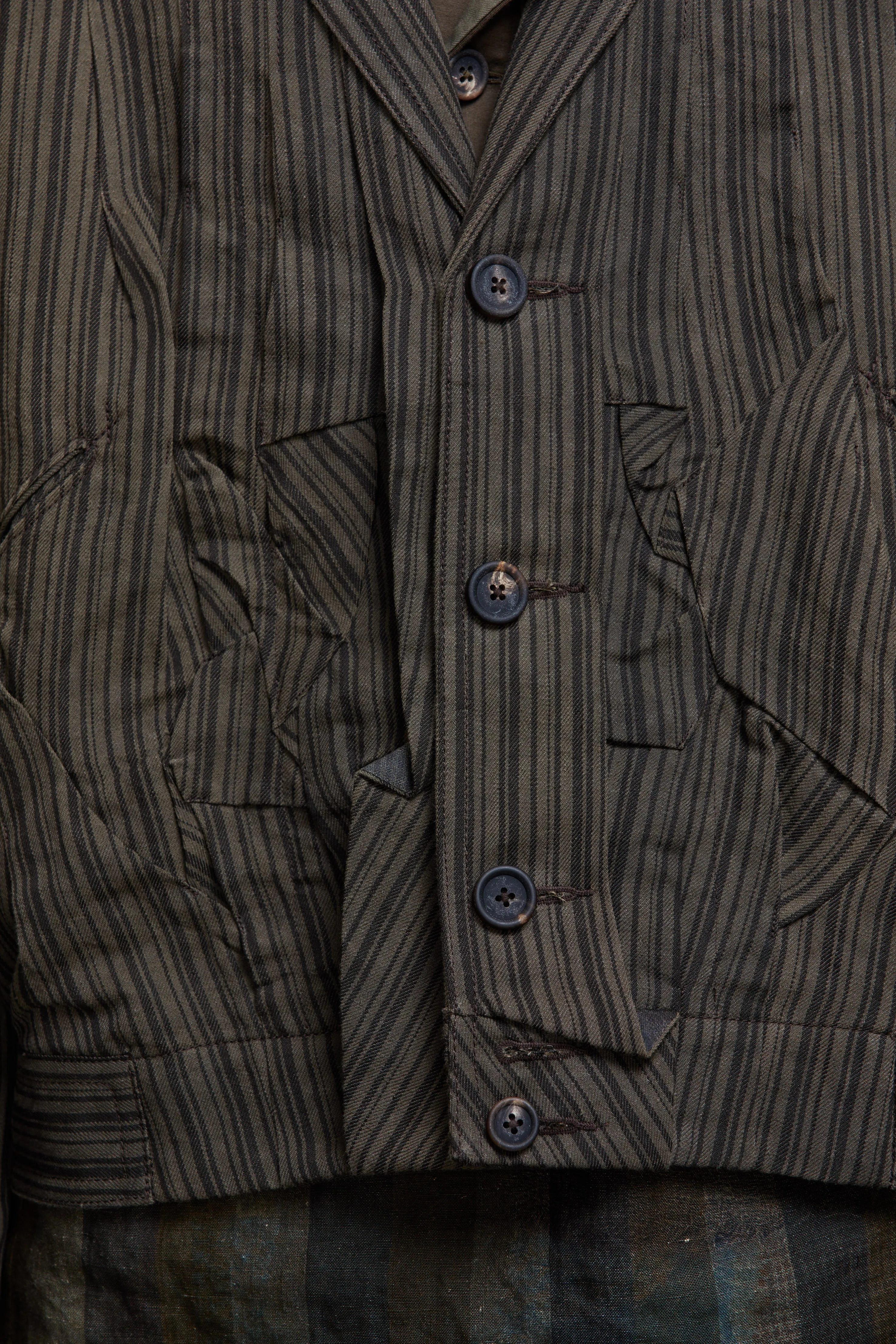 CROPPED WRINKLE PLEATS JACKET