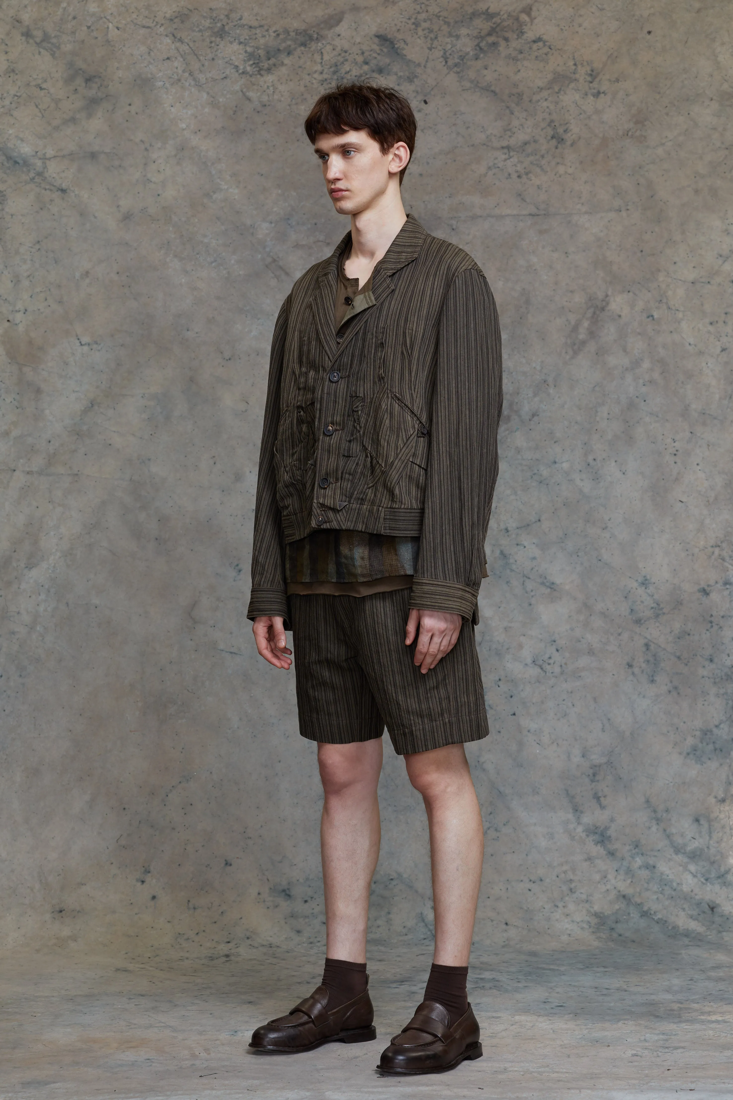 CROPPED WRINKLE PLEATS JACKET