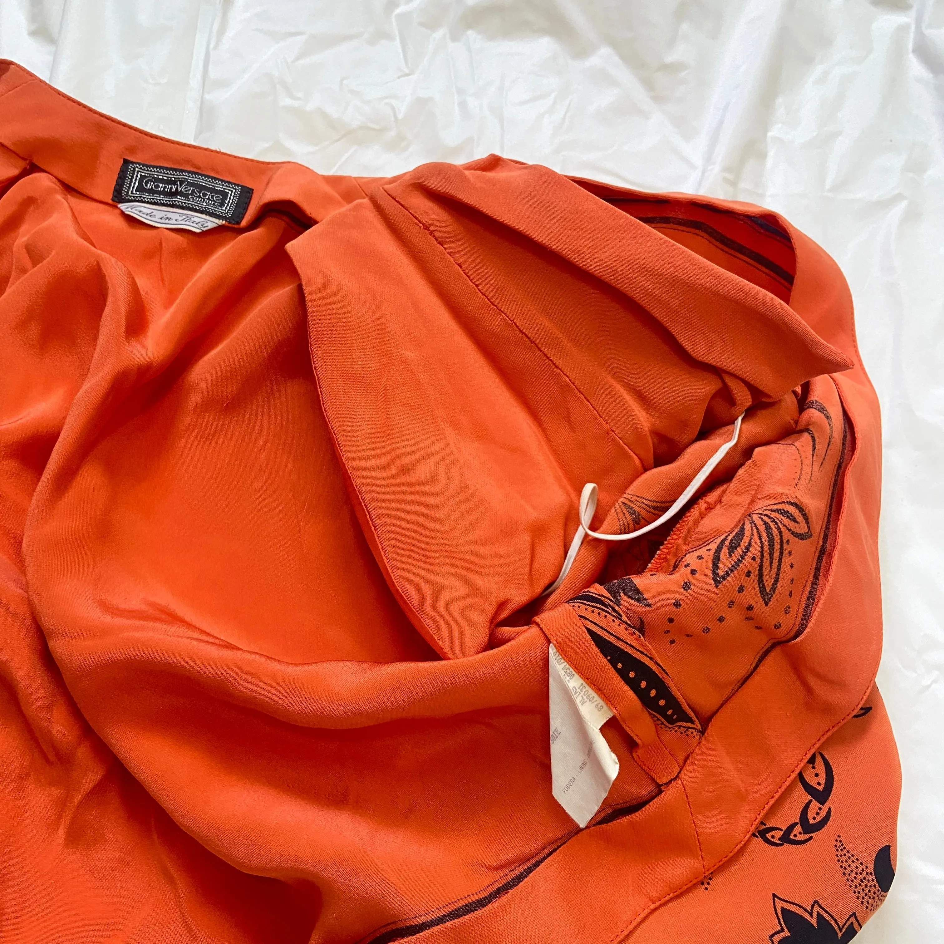 Gianni Versace 1989 orange cropped silk jacket 44