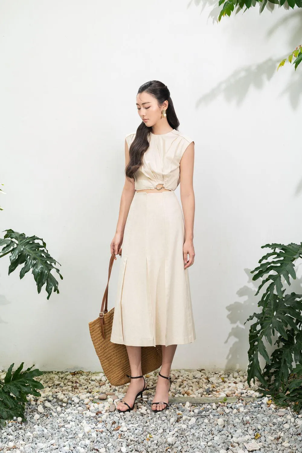 Jael Cropped Sleeveless Linen Top
