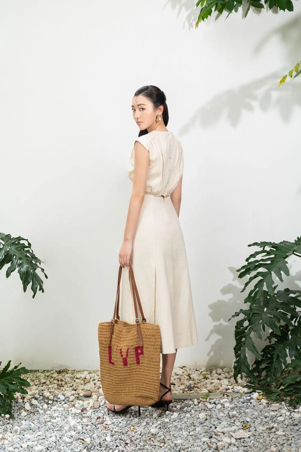Jael Cropped Sleeveless Linen Top