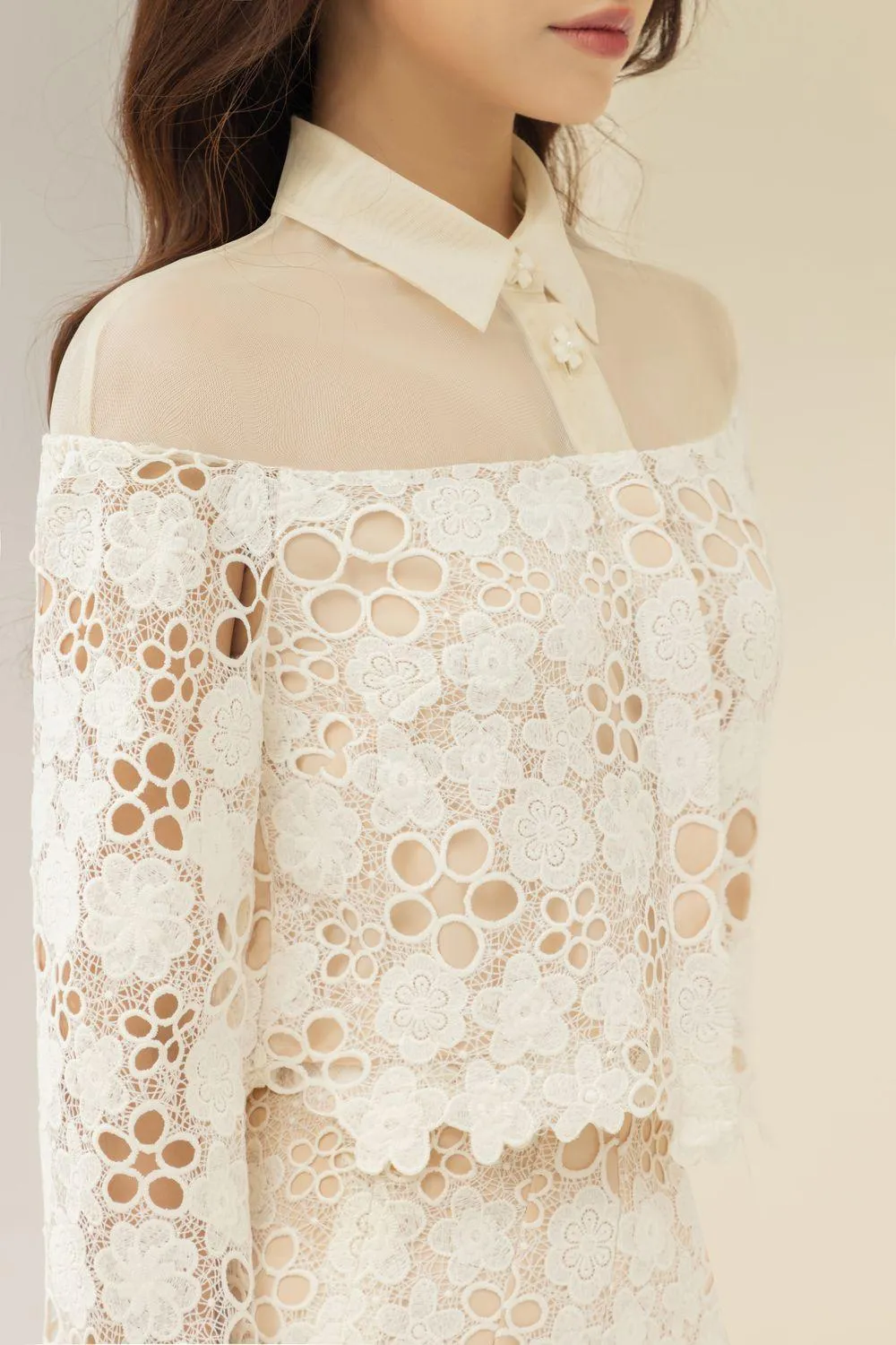 Maria Cropped Collared Neck Lace Shirt