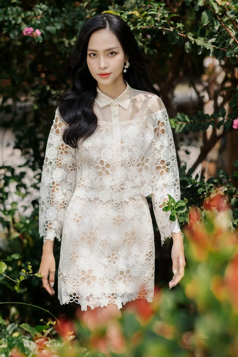 Maria Cropped Collared Neck Lace Shirt